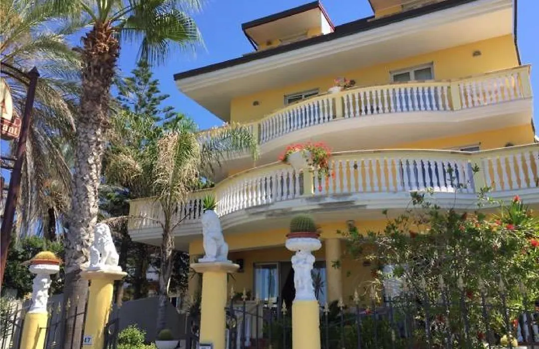Cridda Hotel & Restaurant-1